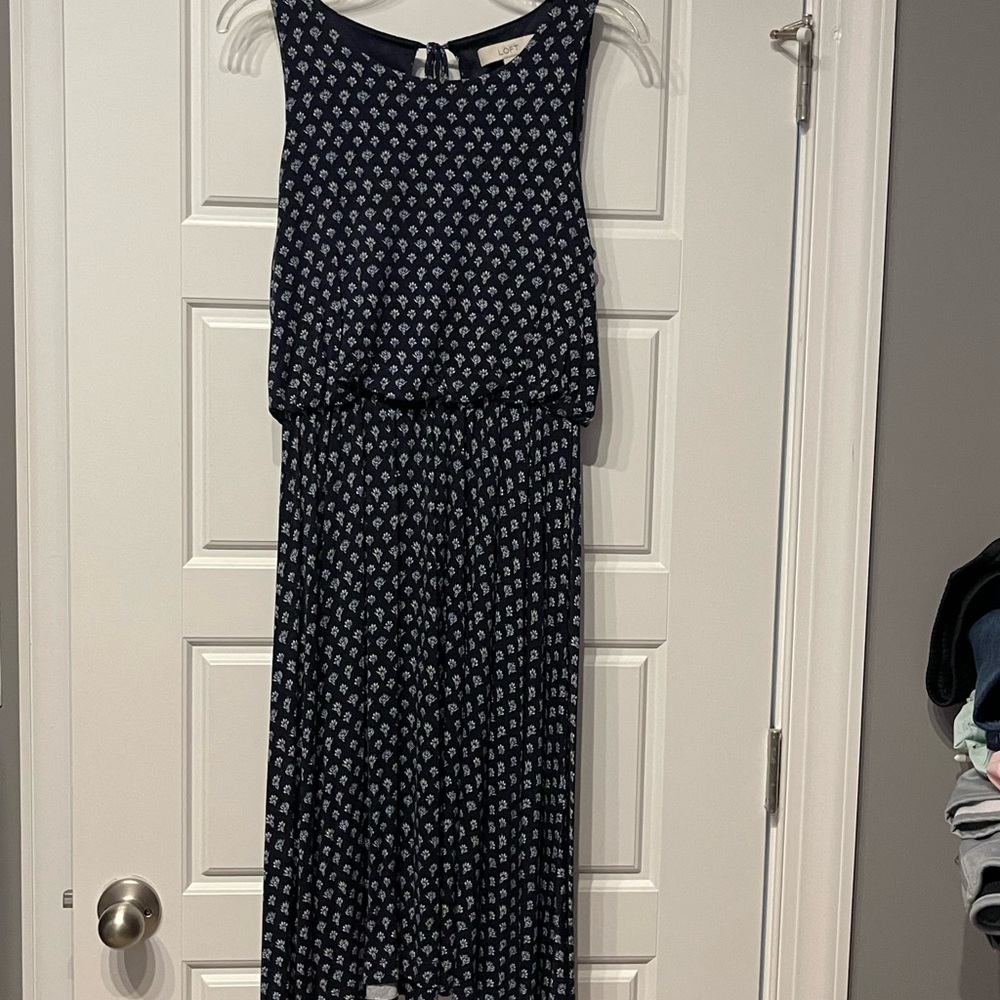 Loft sleeveless dress. Size S